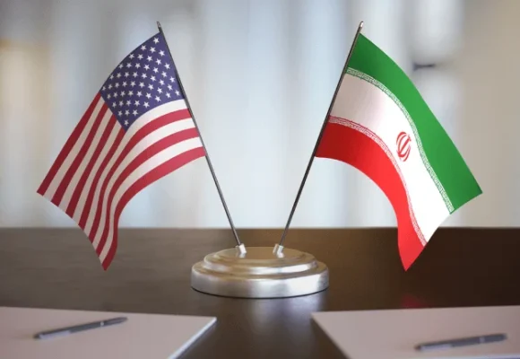 Crypto Stocks Break Free as Wall Street Buckles Under Iran Risk