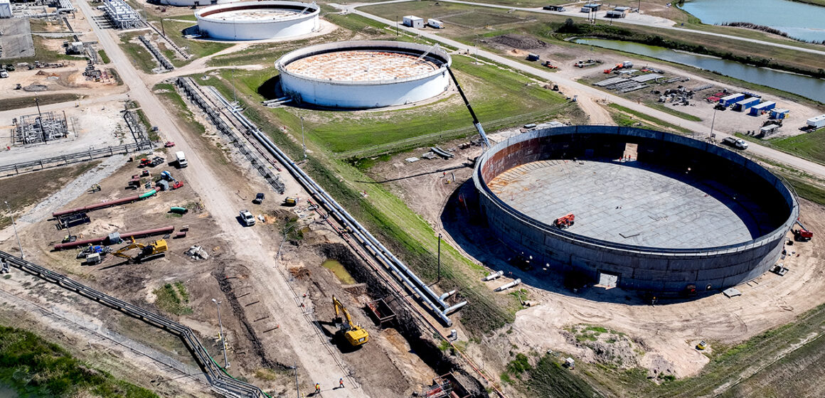 Oil in US Strategic Petroleum Reserve falls to lowest level since 1983