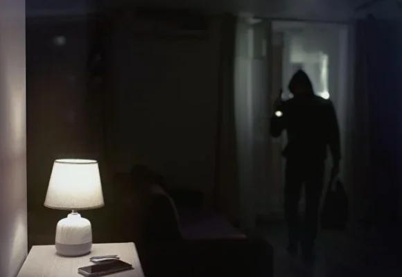 Masked Robbers Threaten Pregnant Wife in UK Crypto Home Attack