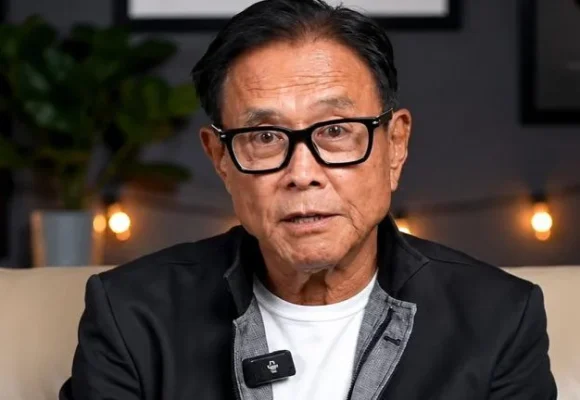 Robert Kiyosaki Sees Major Economic Reset as AI Threatens Job Security